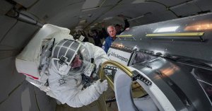 Water Leak Aborts Spacewalk, Casting Doubt on Aging Suit Program